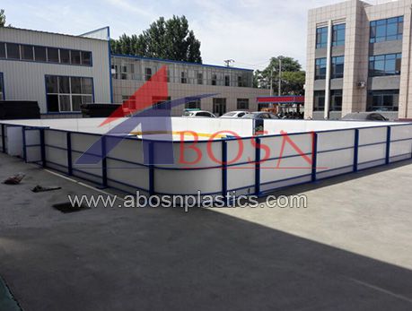 Portable ice hockey dasher board / ice rink fence