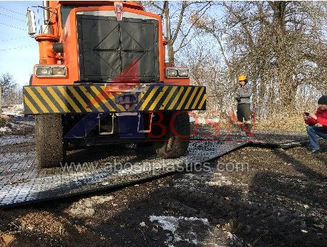 overlpping swamp drilling rig amphi mats