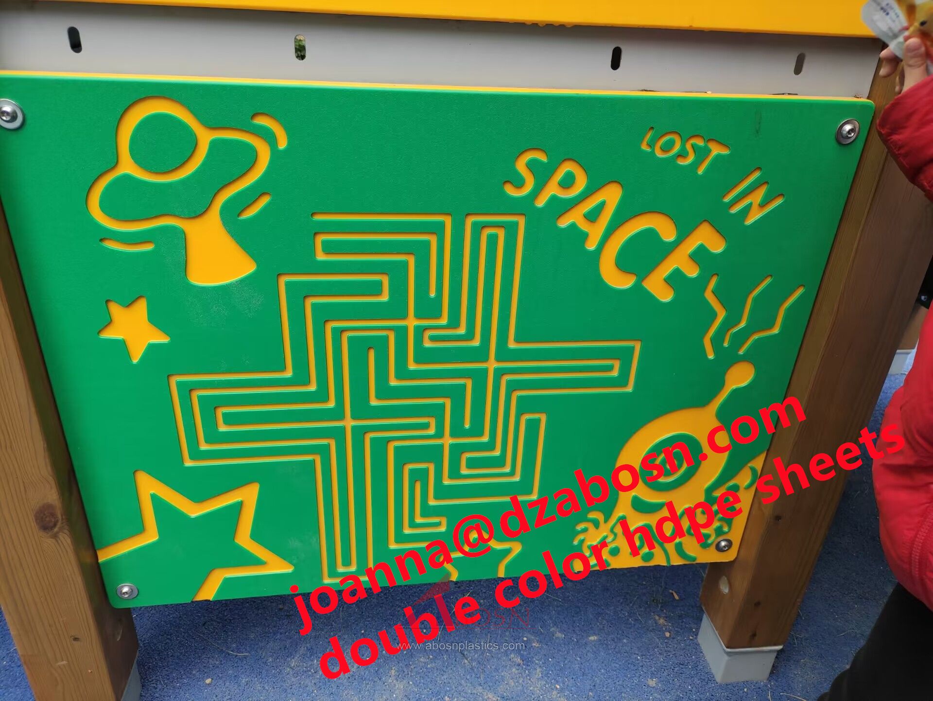 Three layer sandwich color HDPE sheet for playground equipment board