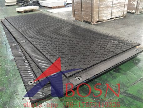 Overlapping oil drilling ground mats Hollow mats