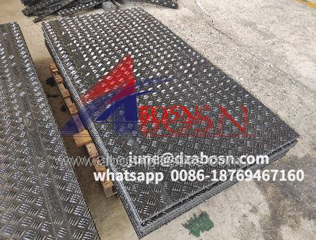 Heavy-Duty Ground Protection Mats