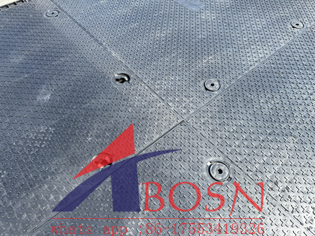 Small overlapping injection event portable floormats